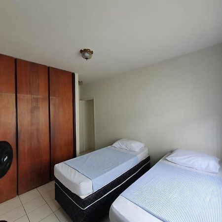 Hostel Umuarama Uberlândia Екстериор снимка
