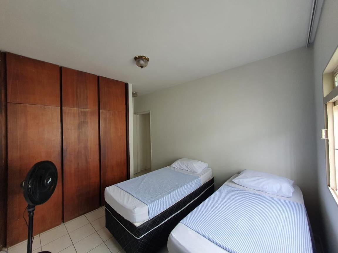 Hostel Umuarama Uberlândia Екстериор снимка